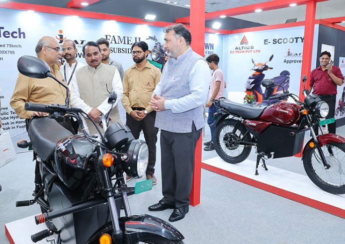 EV Expo 2022 opens at Pragati Maidan | Autocar Professional